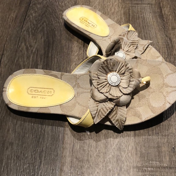 Coach sandals - Picture 2 of 3